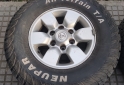 Accesorios para Autos - Juego de Llantas 15 Toyota Hilux Impecables. $1.200.000 las 4. NO BAJO PRECIO - En Venta