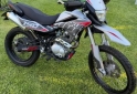 Motos - Motomel Skua Silver Edition 150 c 2023 Nafta 15000Km - En Venta
