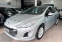 Autos - Peugeot 308 active + agregados 2014 Diesel 165000Km - En Venta