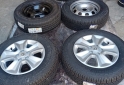 Accesorios para Autos - Juego / Combo Neumáticos Michelin 215/65 R16 + Llantas Aleación y Chapa Oroch/Duster - NUEVO - En Venta