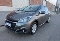 Autos - Peugeot 208 allure touchcreen 2016 Nafta 105000Km - En Venta