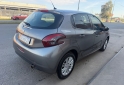 Autos - Peugeot 208 allure touchcreen 2016 Nafta 105000Km - En Venta