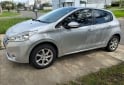 Autos - Peugeot 208 2014 Nafta 160000Km - En Venta