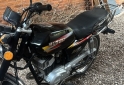 Motos - Suzuki Ax100 2013 Nafta 38200Km - En Venta