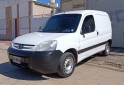 Utilitarios - Peugeot Partner kangoo Fiorino 2010 Nafta 270Km - En Venta