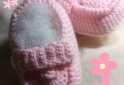 Art�culos para beb� - Escarpines y gorritos tejidos - En Venta