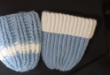 Art�culos para beb� - Escarpines y gorritos tejidos - En Venta