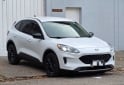 Camionetas - Ford Kuga 2020 Electrico / Hibrido 135000Km - En Venta