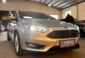 Autos - Ford Focus titanium 2.0 at 2017 Nafta 88000Km - En Venta