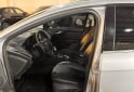 Autos - Ford Focus titanium 2.0 at 2017 Nafta 88000Km - En Venta