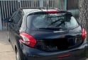 Autos - Peugeot 208 touchscreen 2015 Nafta 106000Km - En Venta