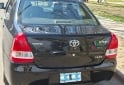 Autos - Toyota Etios XS 2014 GNC 146000Km - En Venta