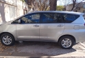 Camionetas - Toyota Innova srv 2020 Nafta 113000Km - En Venta