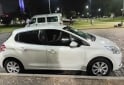 Autos - Peugeot 208 2014 Nafta 82000Km - En Venta