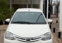 Autos - Toyota Etios xls full 2015 Nafta 93000Km - En Venta