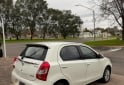 Autos - Toyota Etios xls full 2015 Nafta 93000Km - En Venta