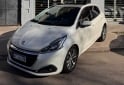 Autos - Peugeot 208 Feline 2018 Nafta 148000Km - En Venta