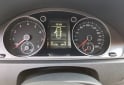 Autos - Volkswagen Passat 2012 Nafta 112900Km - En Venta