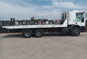 Camiones y Grúas - Iveco Tector 170E22 Camilla Hidráulica 18 Tn 2004 - En Venta
