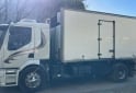 Camiones y Grúas - Volvo VM 270 automático con térmico Lambert y equipo de frío Carrier - En Venta