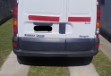Utilitarios - Renault Kangoo 2013 Nafta 213000Km - En Venta
