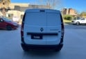 Utilitarios - Renault Kangoo 2023 Nafta 180000Km - En Venta