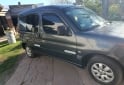 Utilitarios - Peugeot Parnert 2011 Diesel 240000Km - En Venta