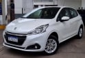 Autos - Peugeot 208 2018 Nafta 81000Km - En Venta