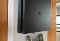 Electrónica - Playstation 4 Slim 1 tera + 1 Joystick - En Venta