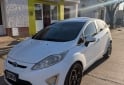 Autos - Ford Fiesta kinetic Titanium 2012 Nafta 200000Km - En Venta