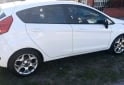 Autos - Ford Fiesta Kinetic desing 2013 Nafta 150000Km - En Venta