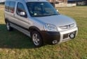 Utilitarios - Peugeot PARTNER PATAGONICA 2015 Diesel 195000Km - En Venta