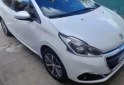 Autos - Peugeot 208 Allure 2016 Nafta 105000Km - En Venta