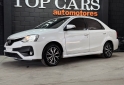 Autos - Toyota Etios Platinum 2017 Nafta 140000Km - En Venta