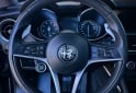 Autos - Alfa Romeo STELVIO 2019 Nafta 102500Km - En Venta