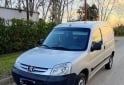 Autos - Peugeot Partner confort furgon 2018 Diesel 117000Km - En Venta