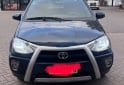 Autos - Toyota Etios Cross 2016 Nafta 80000Km - En Venta