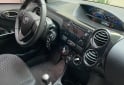 Autos - Toyota Etios Cross 2016 Nafta 80000Km - En Venta