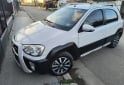 Autos - Toyota Etios Cross 2015 Nafta 139500Km - En Venta