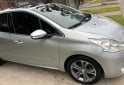 Autos - Peugeot 208 feline 2014 Nafta 83600Km - En Venta