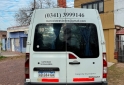 Utilitarios - Renault Master minibus 2018 Diesel 322000Km - En Venta