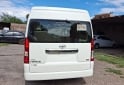 Utilitarios - Toyota Hiace Conmuter 2024 Diesel 75000Km - En Venta