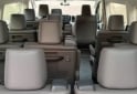 Utilitarios - Toyota Hiace Conmuter 2024 Diesel 75000Km - En Venta
