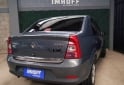 Autos - Renault Logan 2010 Nafta 180000Km - En Venta