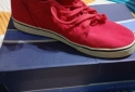 Indumentaria - Zapatillas tipo botitas - En Venta
