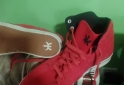 Indumentaria - Zapatillas tipo botitas - En Venta