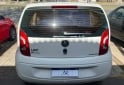 Autos - Volkswagen Up Highline 2014 Nafta 100000Km - En Venta