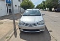 Autos - Toyota Etios xs sedan 2016 Nafta 200000Km - En Venta