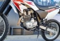 Motos - Honda TORNADO 250 2023 Nafta 9517Km - En Venta