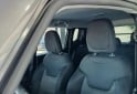 Camionetas - Chrysler JEEP RENEGADE SPORT MT 2019 Nafta 82000Km - En Venta
